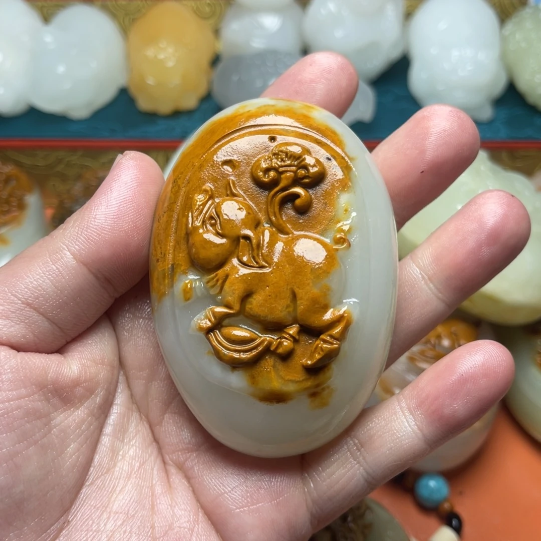 明***好石材天然方解石手把件不退换