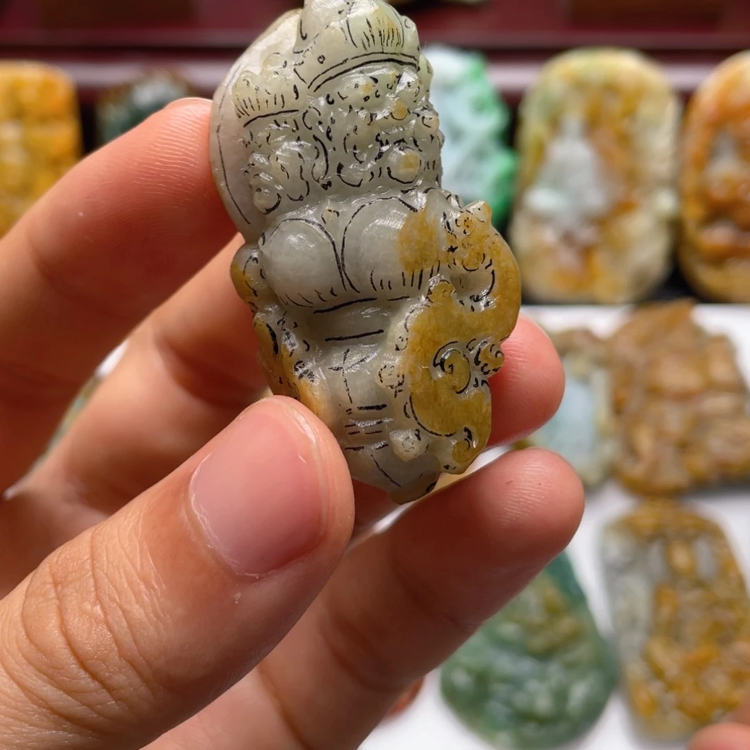 定制翡翠未镶嵌翡翠