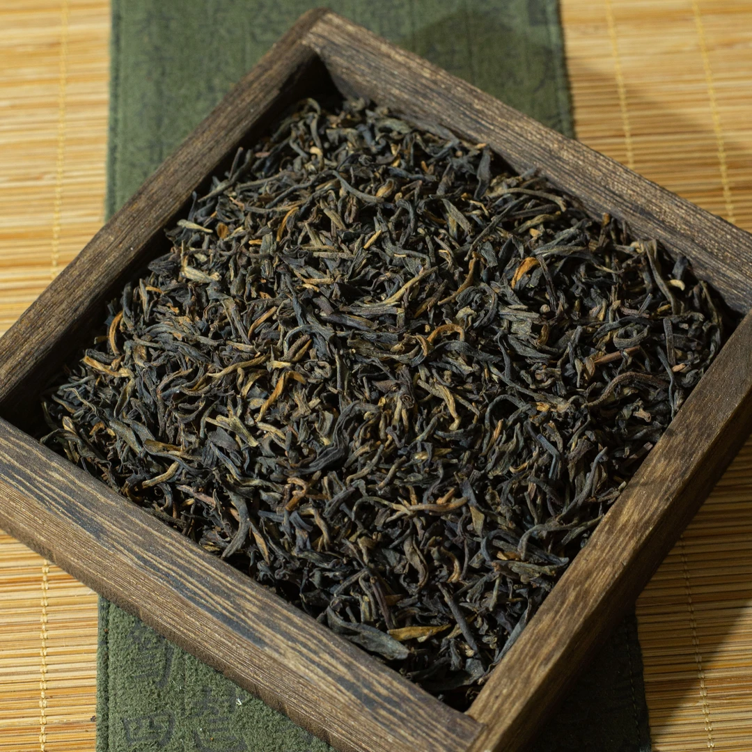 布朗老爹 2004年老三级生茶 普洱茶生茶