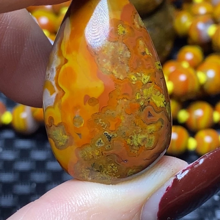 玛瑙/玉髓颈饰未镶嵌