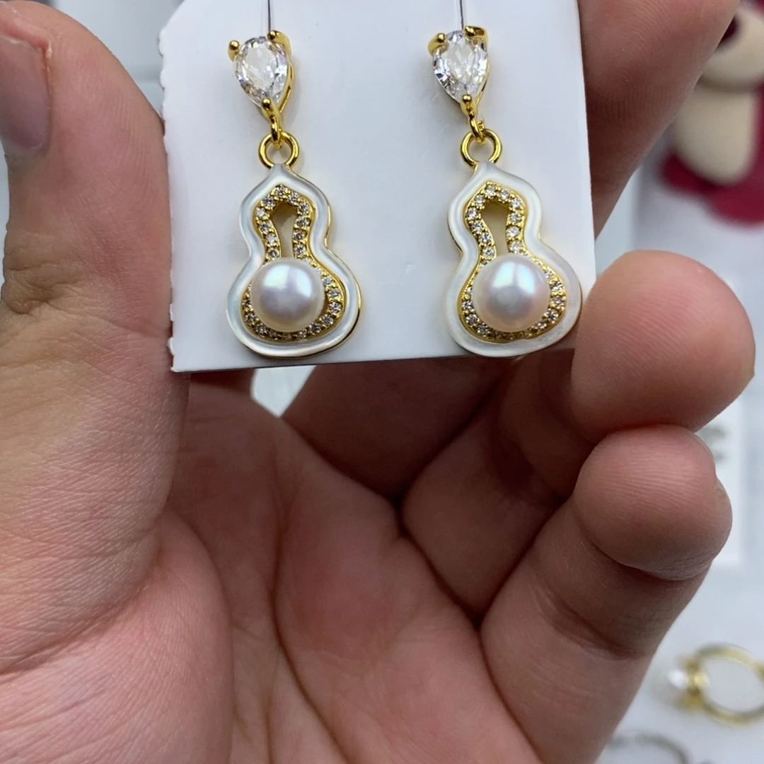 耳饰淡水珍珠未镶嵌