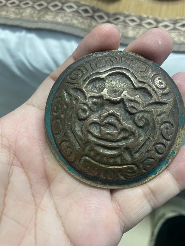 虎头铜质大门钉有杆