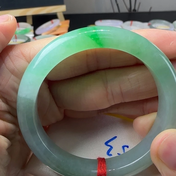 未镶嵌手镯翡翠翡翠手镯