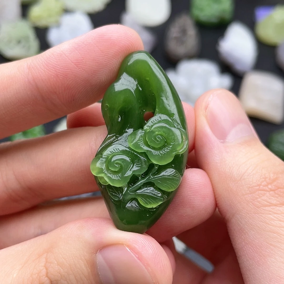 【闪购商品】颈饰未镶嵌和田玉