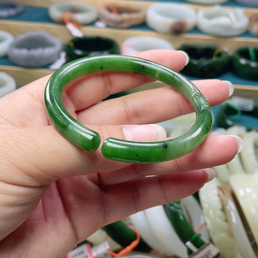 未镶嵌手镯和田玉圈口58