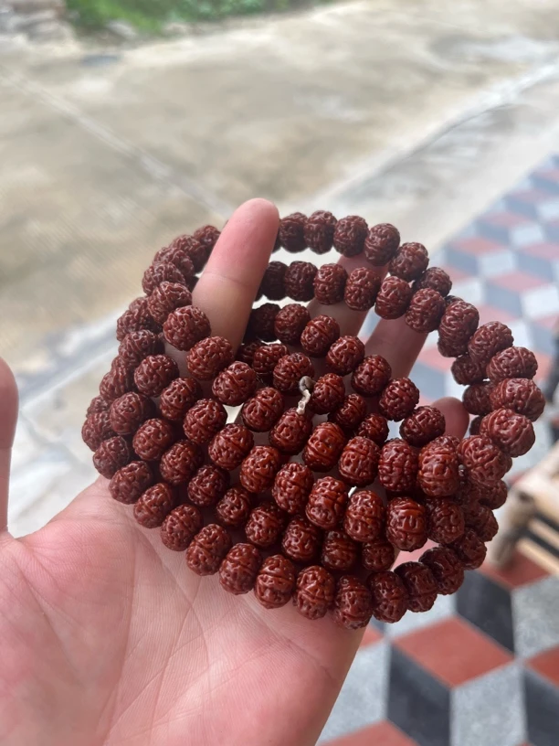 机刷6瓣小金刚菩提108颗手串脖挂玉化包浆牛津红金刚菩提