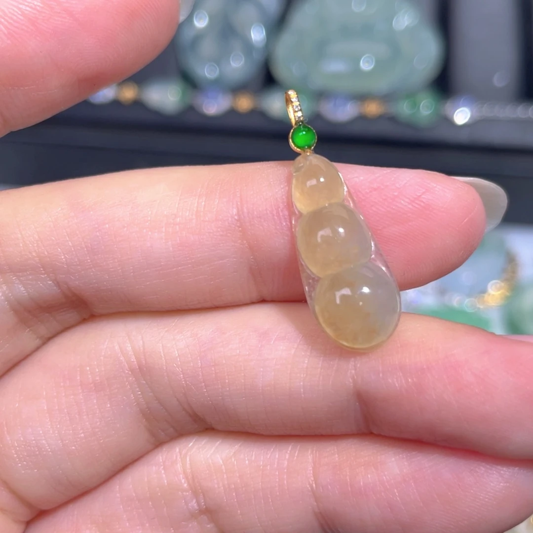 颈饰18K金镶嵌翡翠翡翠