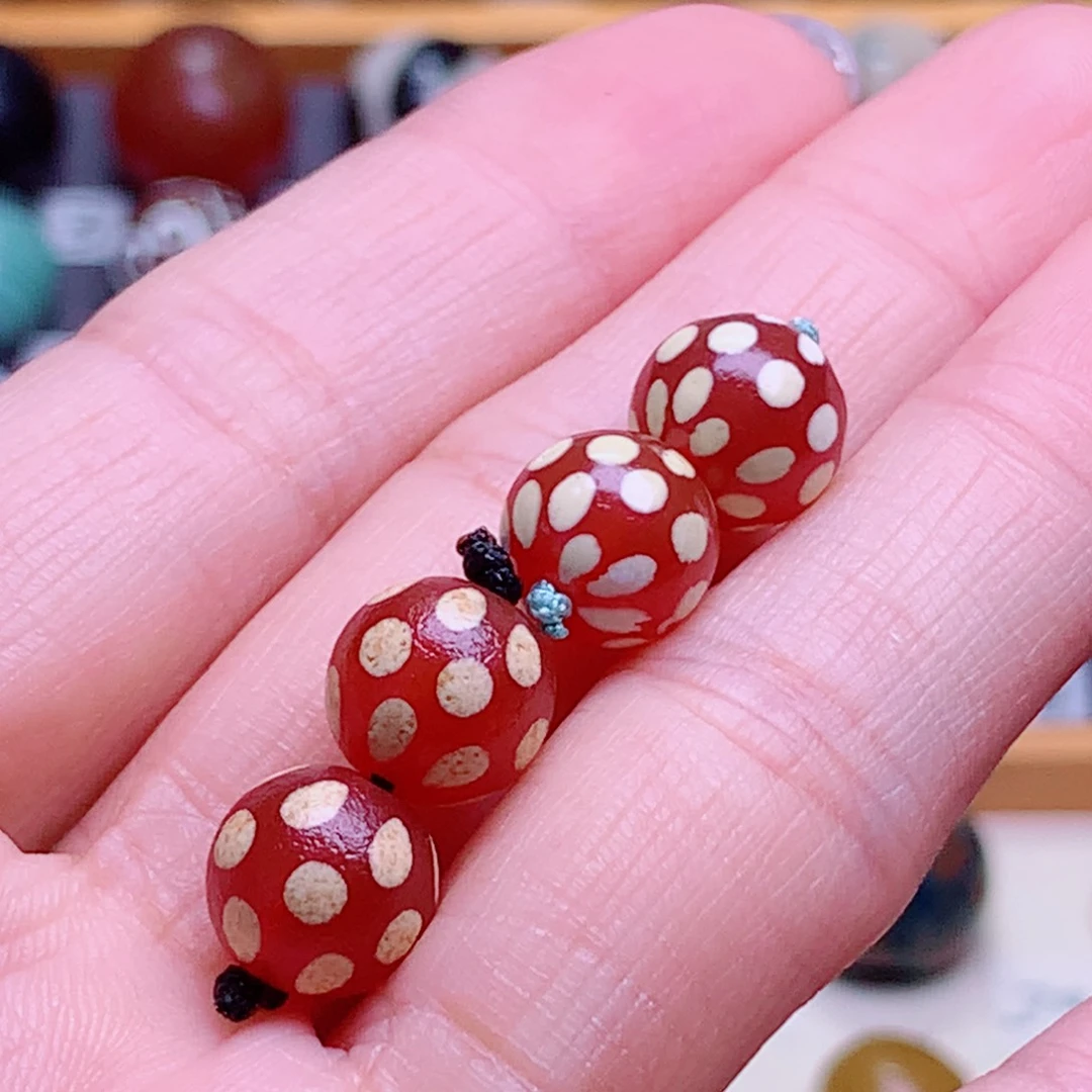 赫***中玛瑙/玉髓颈饰未镶嵌