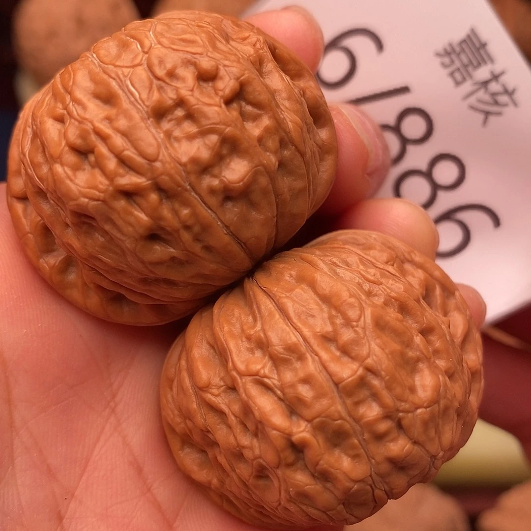 文玩核桃把件38.8铁锤妹妹