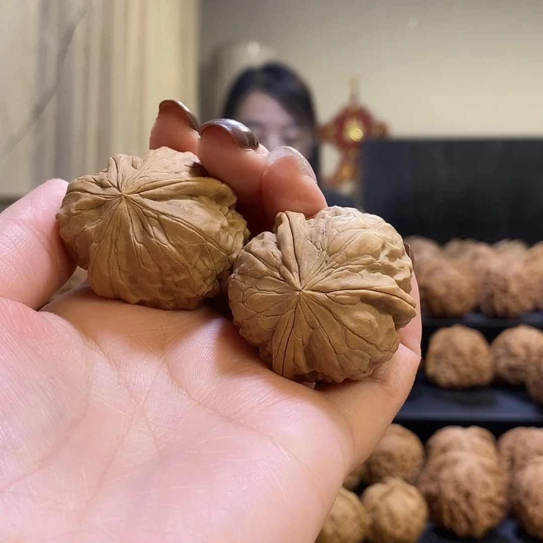 把件文玩核桃D****雾金蟾樽三棱修