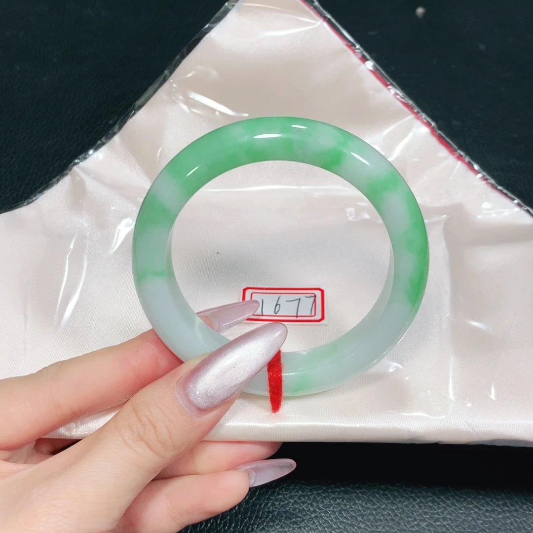 翡翠未镶嵌手镯天然翡翠手镯04