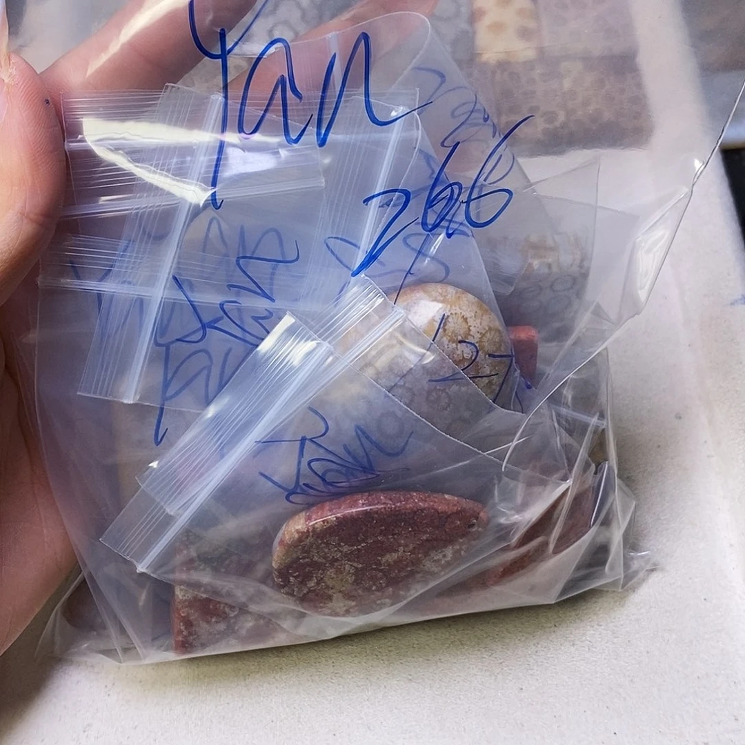 合金颈饰硅化玉Y****