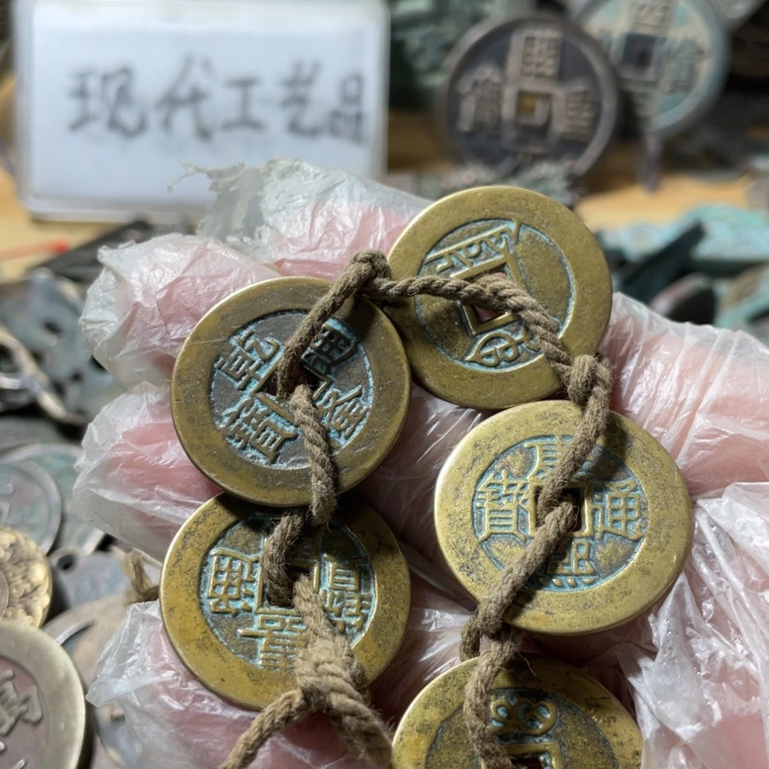 铜现代工艺品学习币