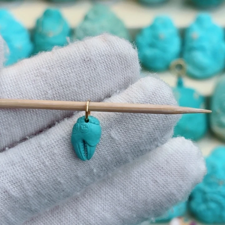 未镶嵌绿松石珠宝奇石