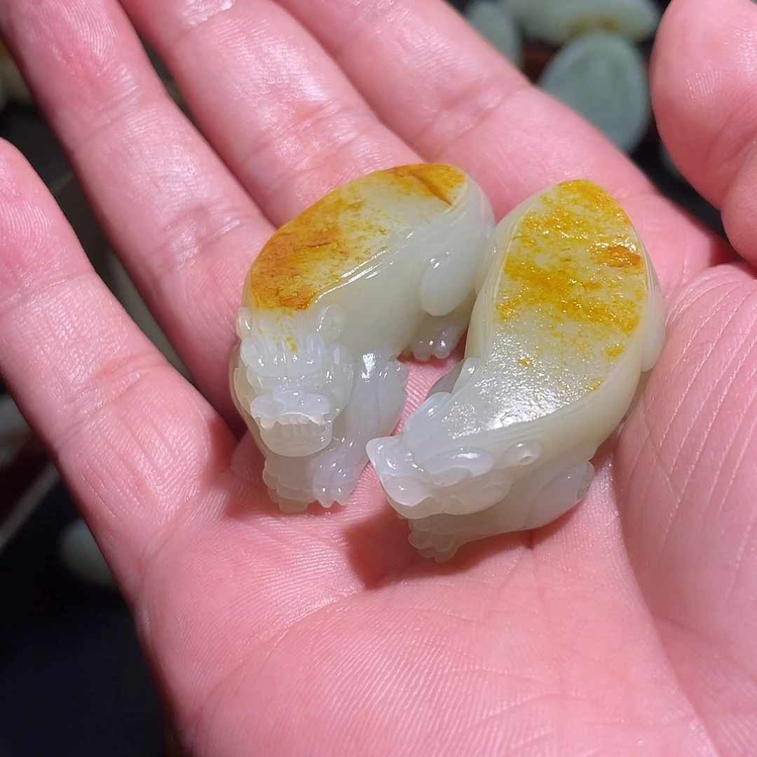 l***璨和田玉未镶嵌颈饰