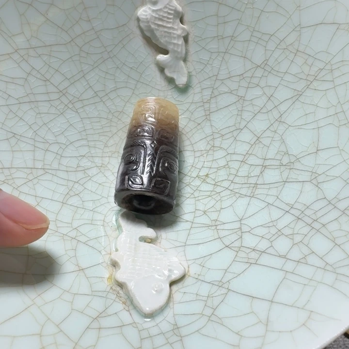 竹****瓷片双鱼青瓷开片大碗