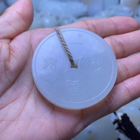 未镶嵌和田玉挂件