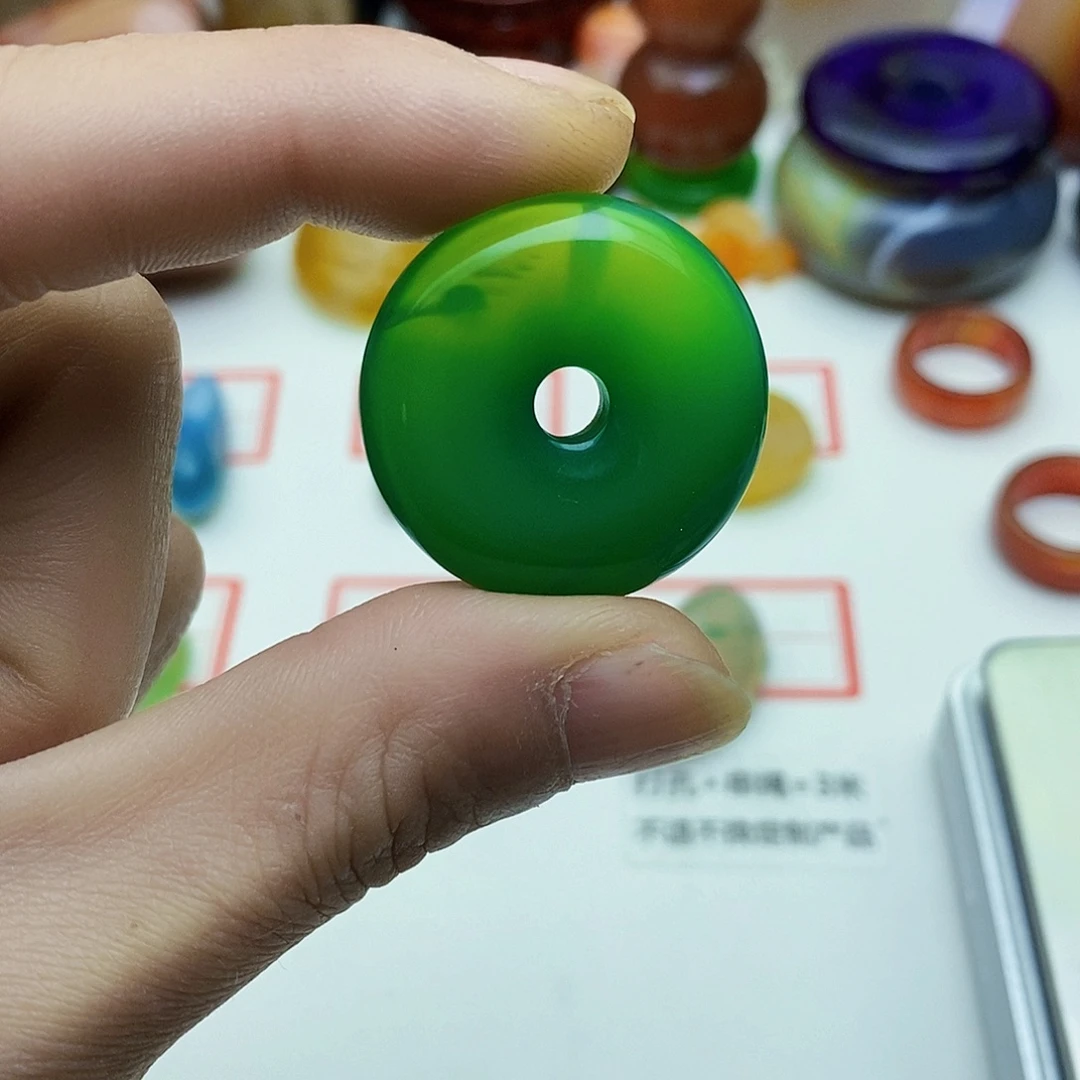 玛瑙/玉髓未镶嵌珠宝奇石