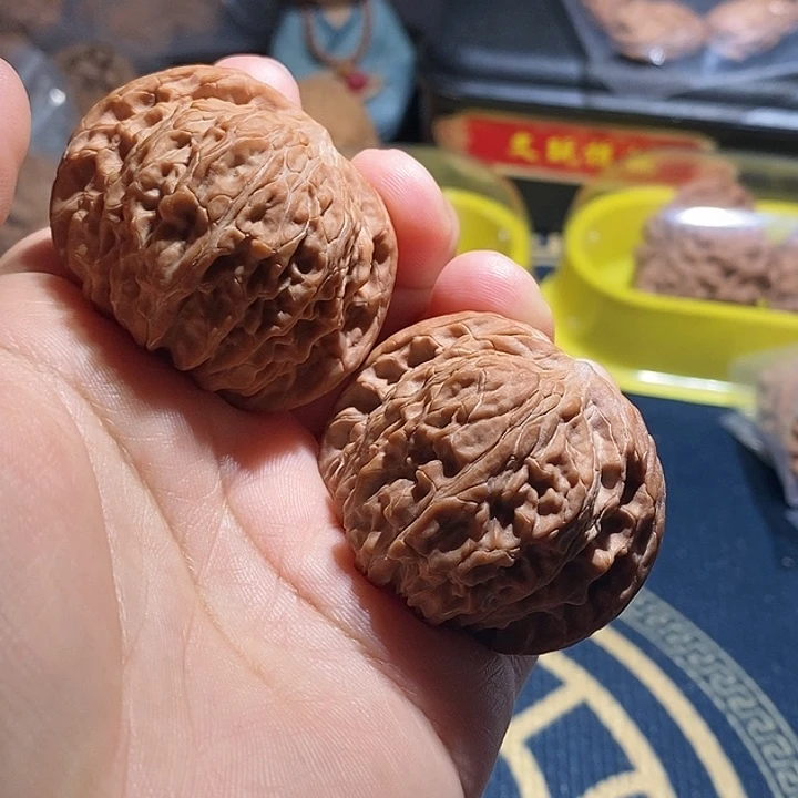 【闪购商品】吊坠文玩核桃浩**空磨盘