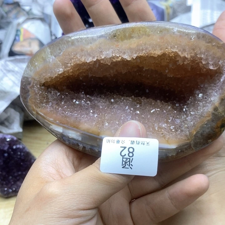 未镶嵌水晶大型摆件（非配饰）有*