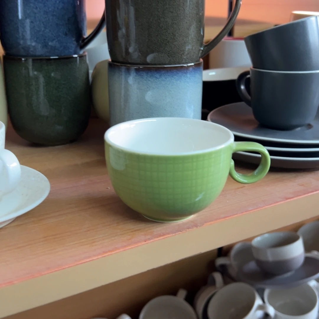 新骨瓷106微瑕绿色不规则矮矮胖胖咖啡杯