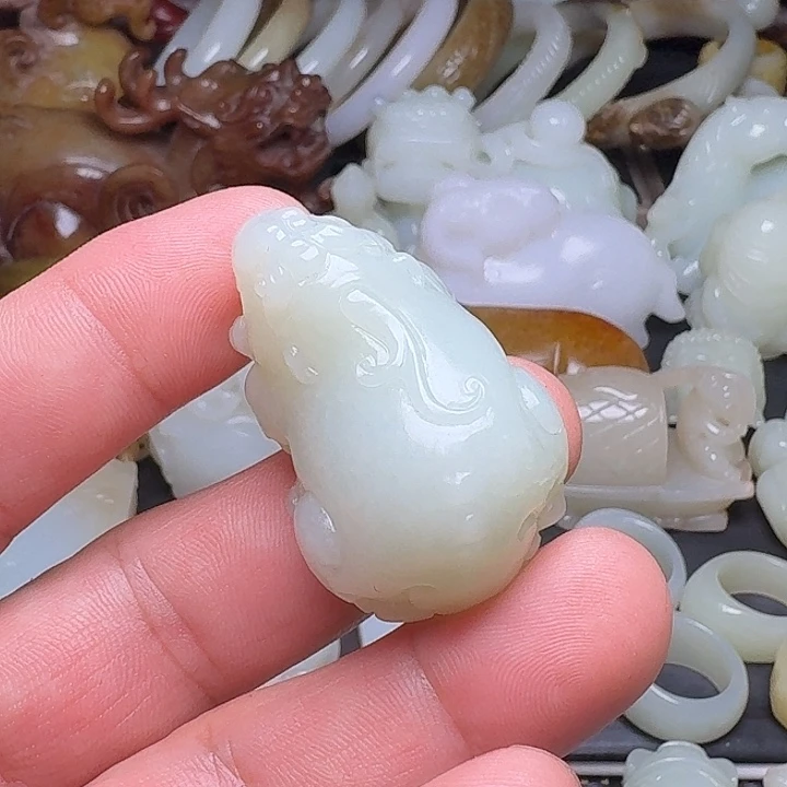 爱***使未镶嵌和田玉挂件