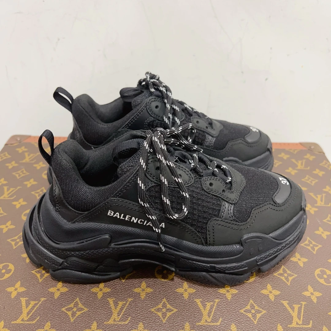 99新 Balenciaga/巴黎世家 老爹鞋 尺码37成色看直播GSS24133