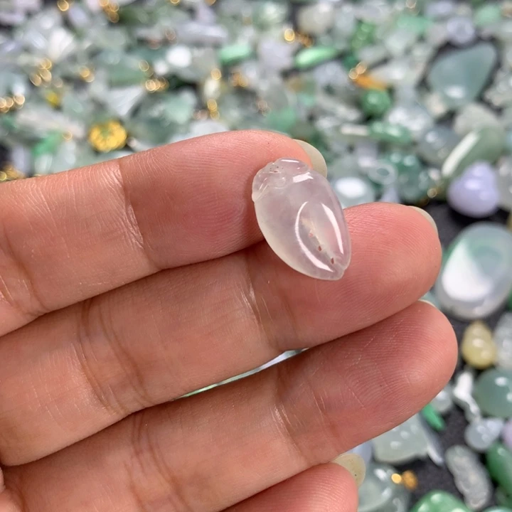 颈饰未镶嵌翡翠天然A货翡翠