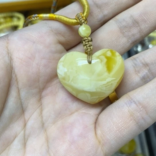 裸石蜜蜡未镶嵌吊坠