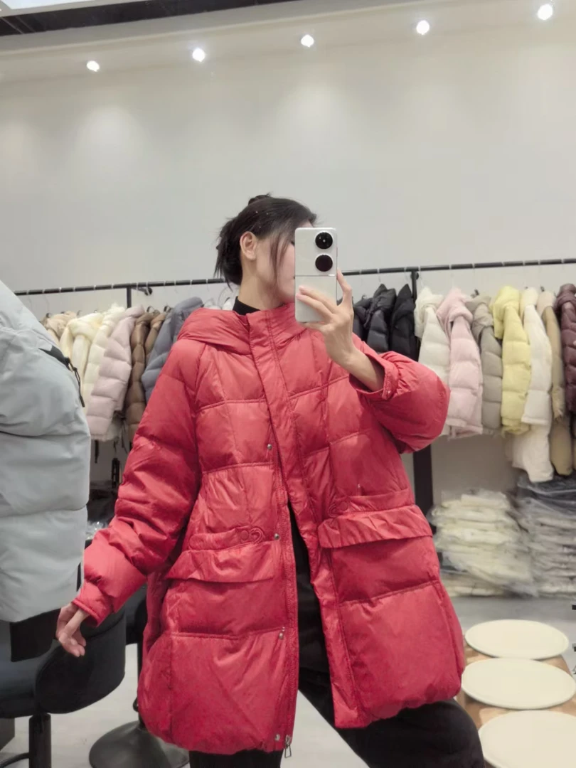 804冬季加厚时尚外套后背荷叶边欧货潮牌