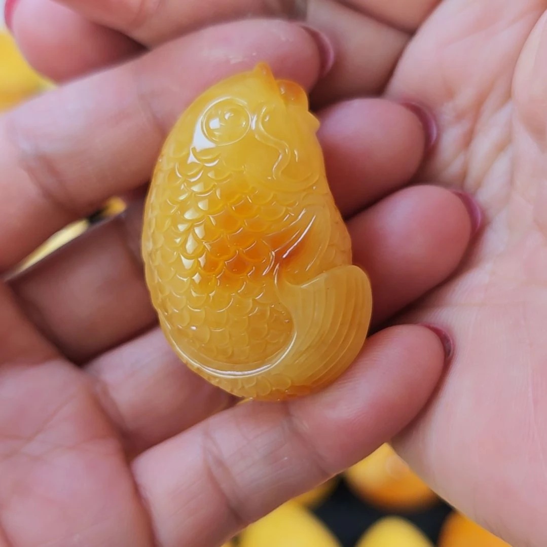 蜜蜡吊坠(赠链)未镶嵌