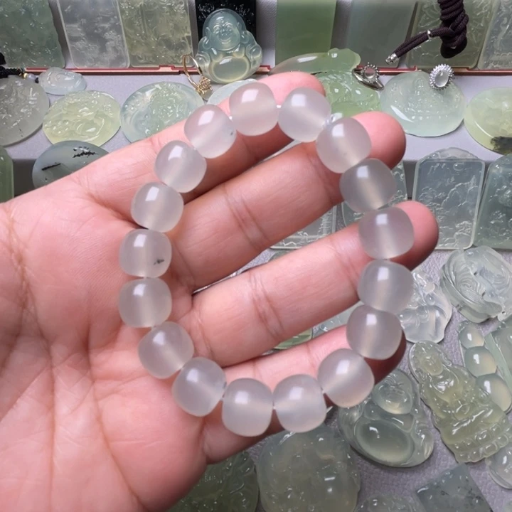 岫玉未镶嵌吊坠(赠链)