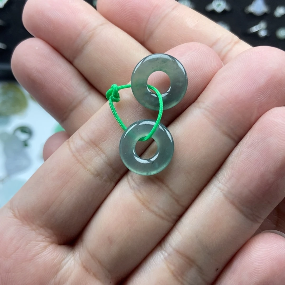 翡翠未镶嵌颈饰00000010