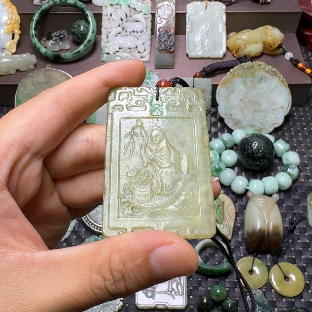 滇***）翡翠未镶嵌颈饰翡翠颈饰未镶嵌