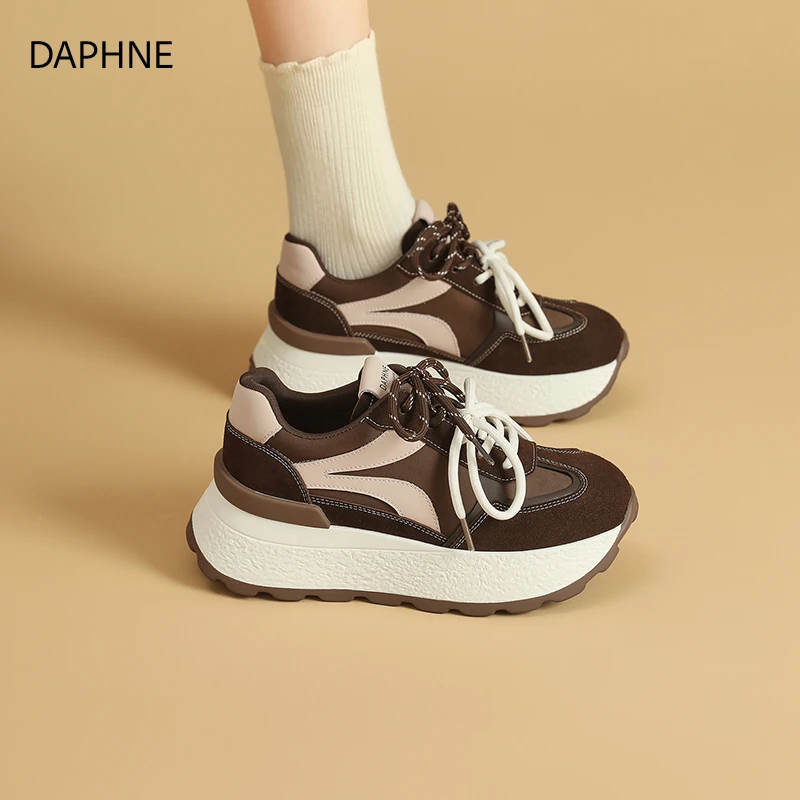 达芙妮时尚休闲鞋女2025秋季新款厚底德训鞋ins女鞋子圆头阿甘鞋