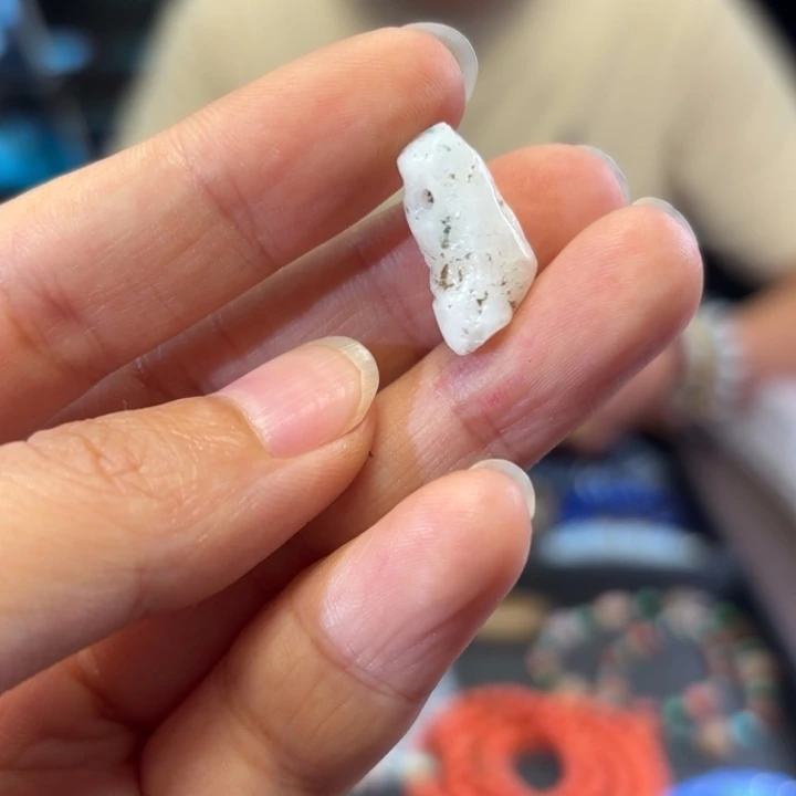 玛瑙/玉髓颈饰未镶嵌玛瑙