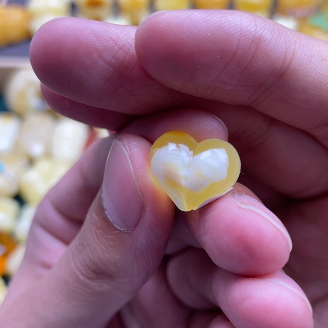 琥珀未镶嵌裸石蜜蜡