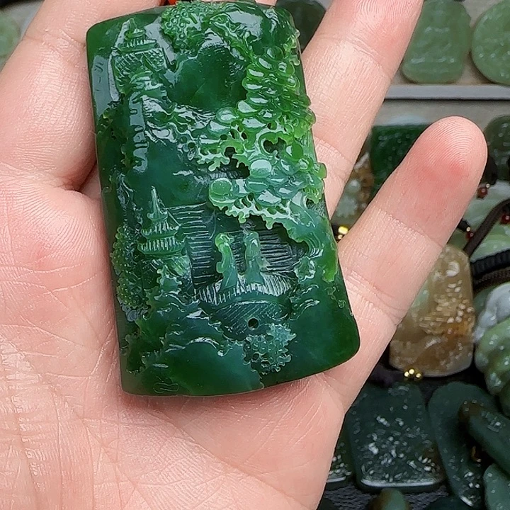 郝***好和田玉未镶嵌颈饰