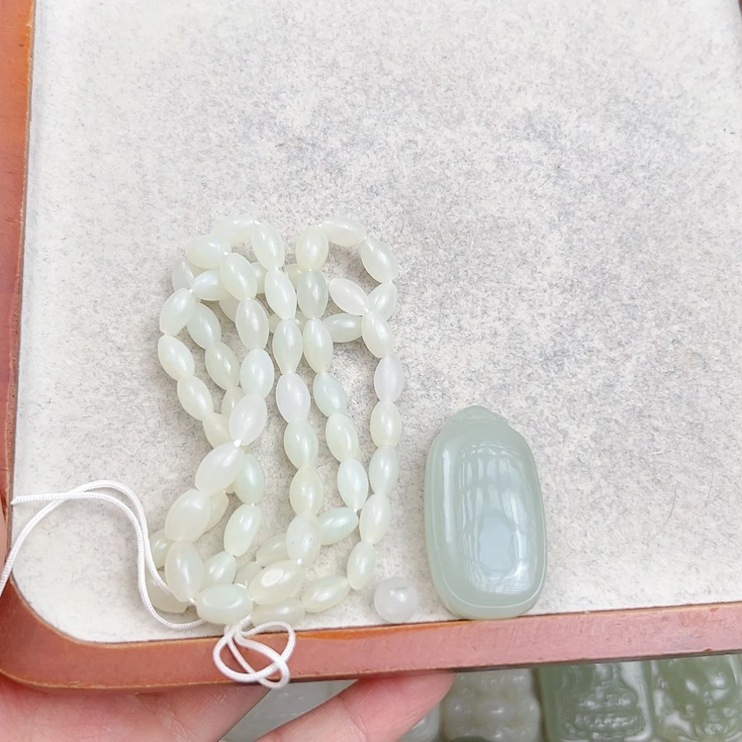 颈饰未镶嵌和田玉༺****༻