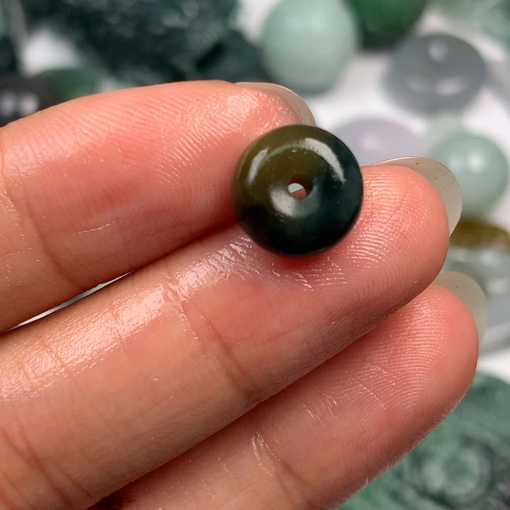 未镶嵌定制翡翠翡翠