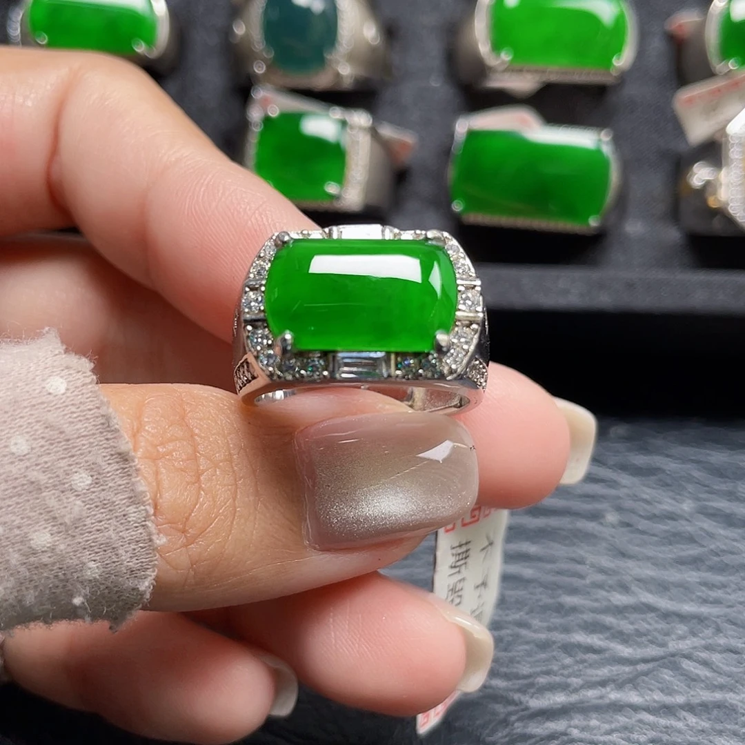 翡翠银S925镶嵌戒指天然A货翡翠没运费险2814