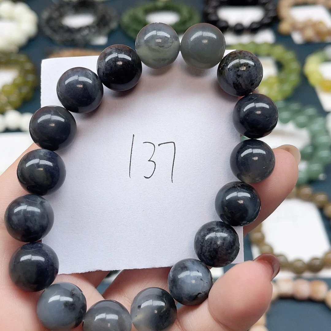 未镶嵌蛇纹石玉手链