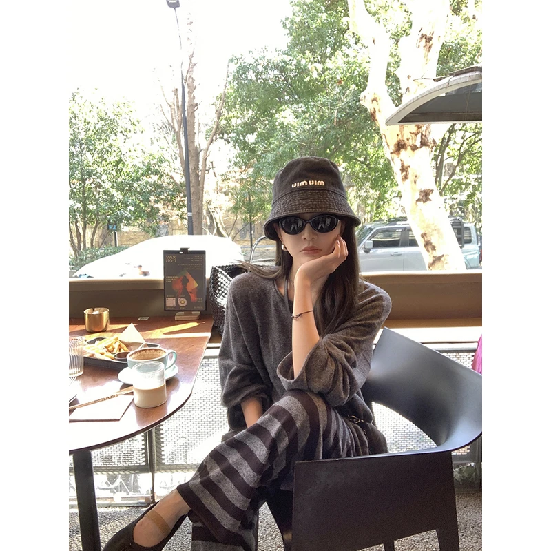 大小姐77 清冷老钱row风羊毛混纺卷边休闲显瘦长袖薄款针织T上衣