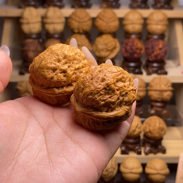 文玩核桃吊坠41金蟾蟒Y11