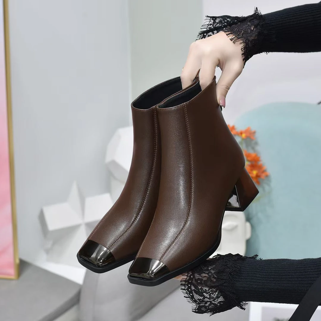 防踢防撞金属头切尔西短靴秋冬新款春秋单靴复古粗跟高跟瘦瘦靴女