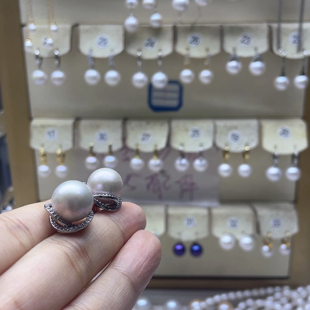 银S925镶嵌淡水珍珠耳饰