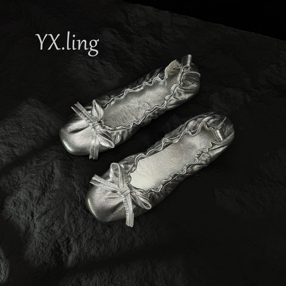 甜美俏皮 | 复古蝴蝶结褶皱方头平底银色早秋款柔软羊皮玛丽珍鞋