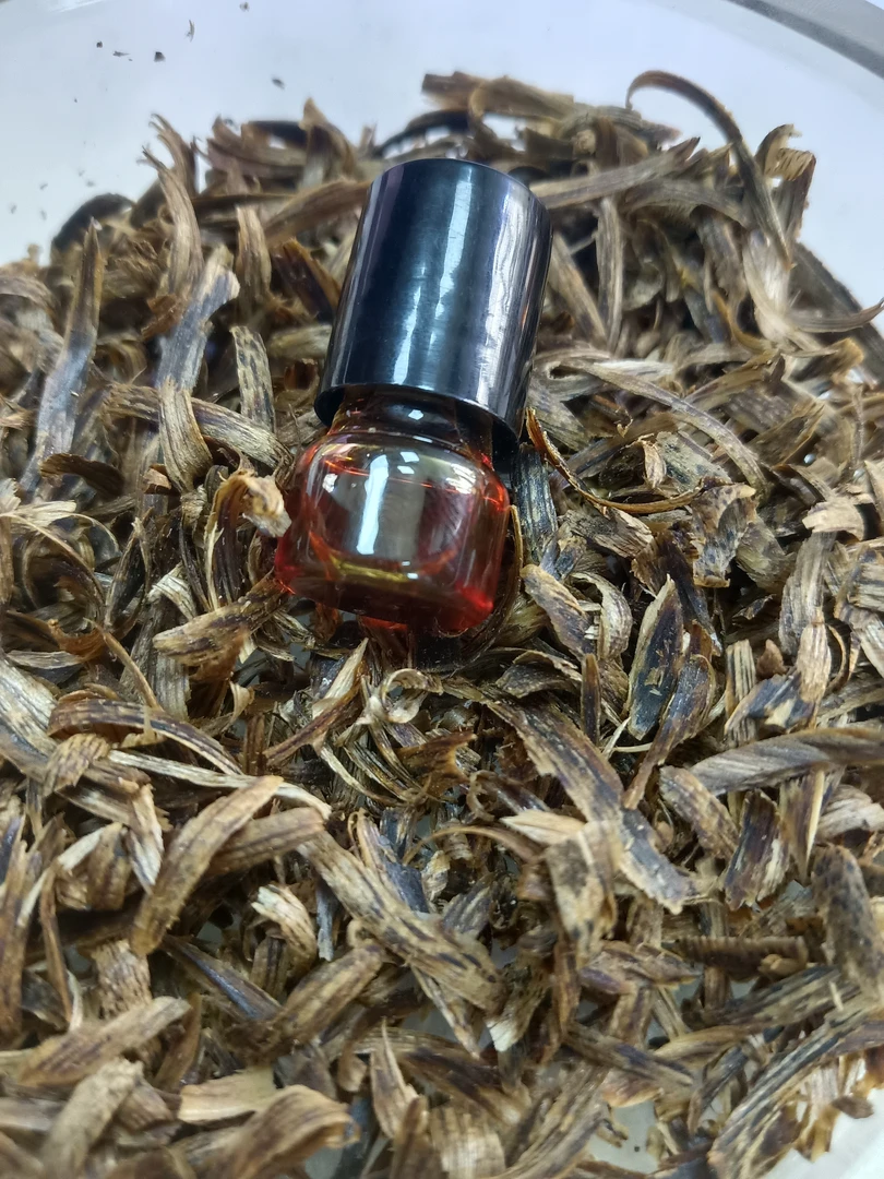 奇楠沉香乌身圆叶古法精油天然纯正花蜜甜凉中甘香1克装