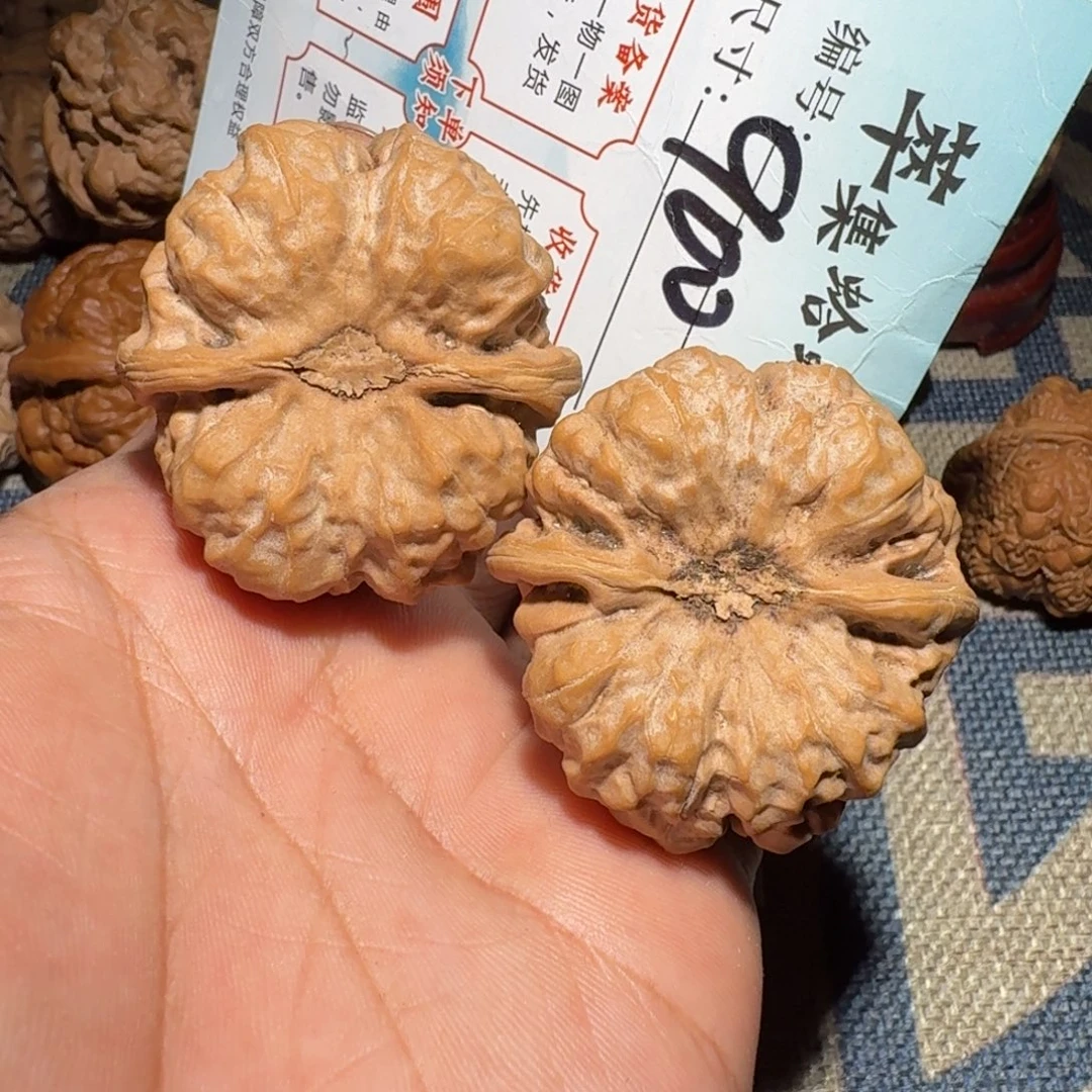 顺***然文玩核桃把件文玩