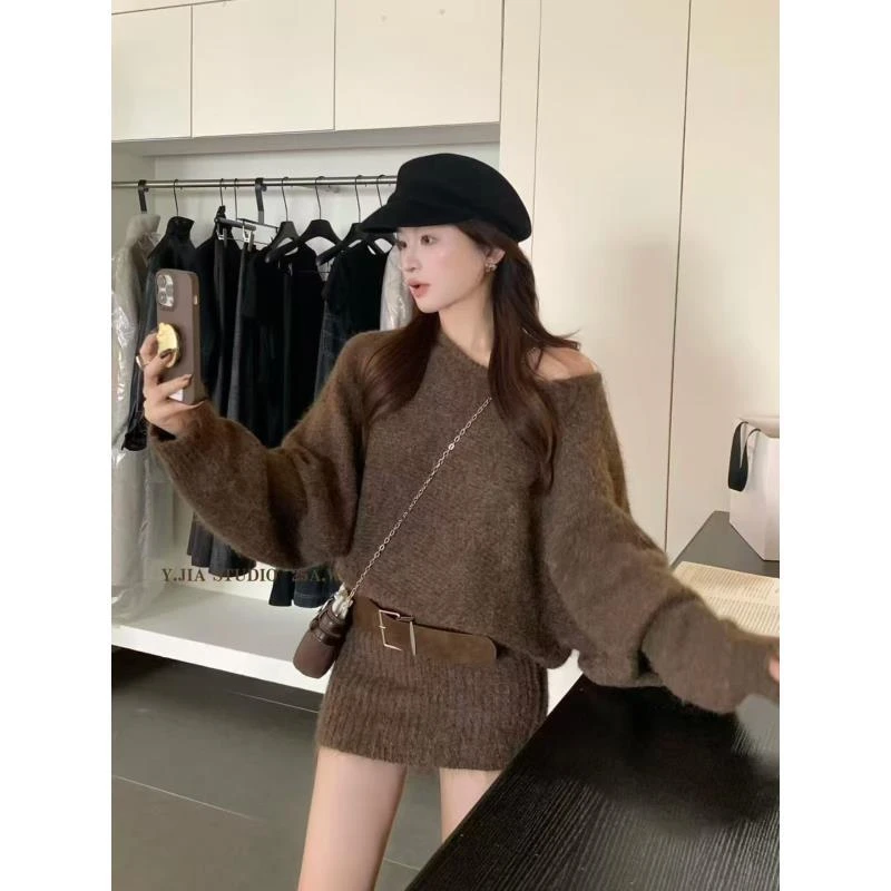 秋冬新款松弛感显瘦包臂宽松针织毛衣连衣裙女配腰带